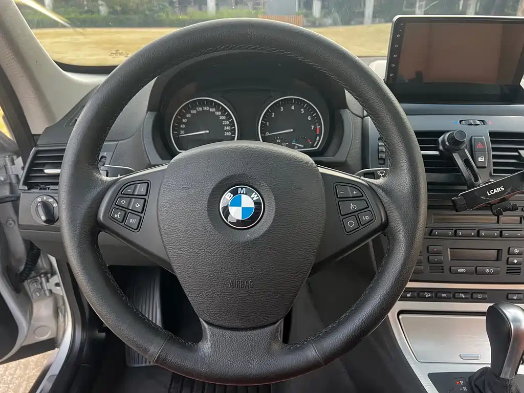 BMW X3 (Import) — миниатюра 15