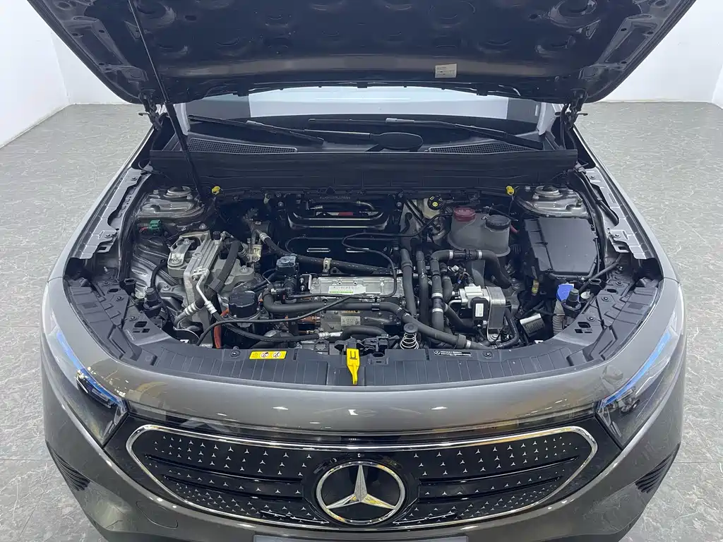Mercedes-Benz EQB — миниатюра 17