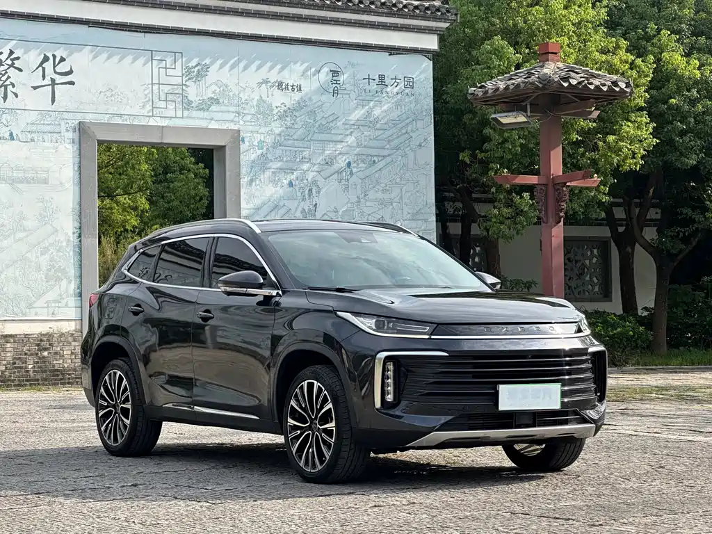 Exeed Lingyun — миниатюра 3