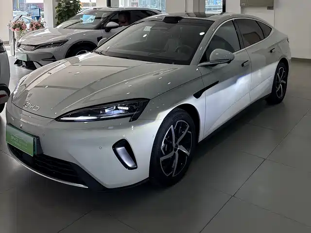 BYD SEAL 07 DM I 2025