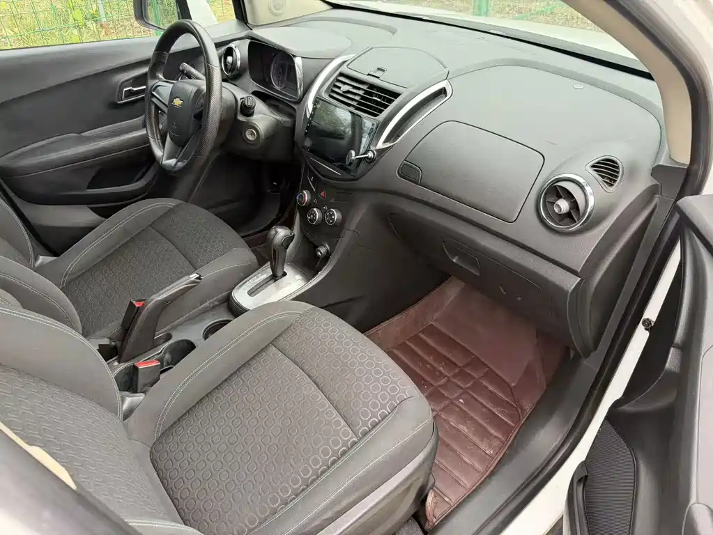 Chevrolet Trax — миниатюра 15