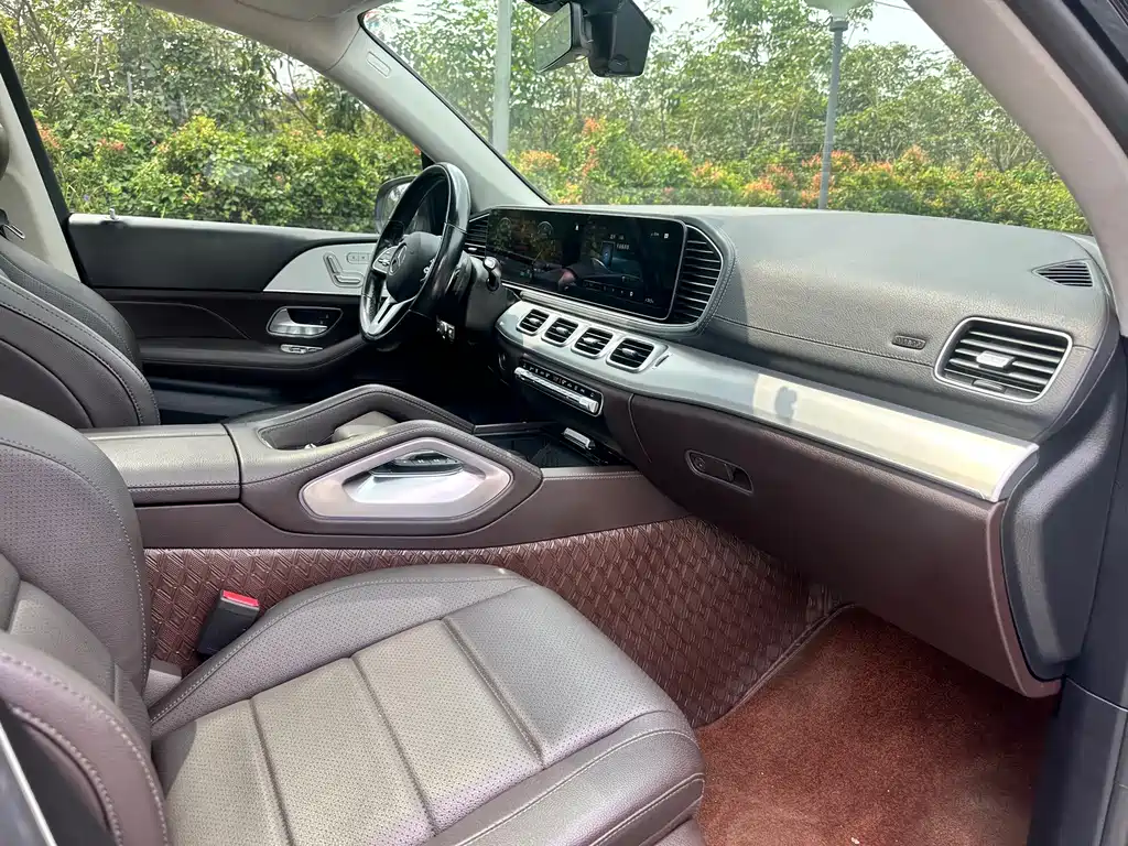 Mercedes-Benz GLE (Import) — миниатюра 8