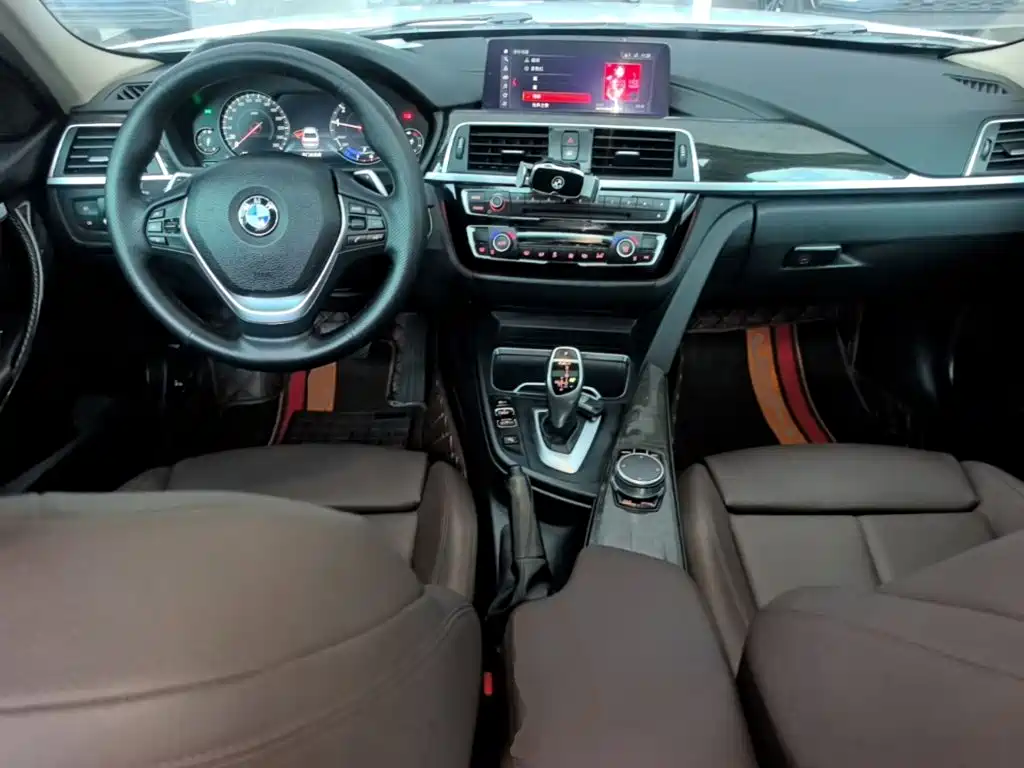 BMW 3 Series — миниатюра 10