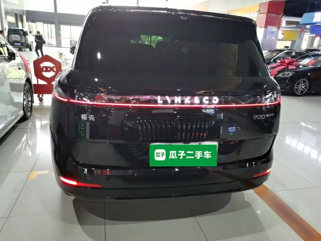 Lynk & Co Рука 900. — миниатюра 6