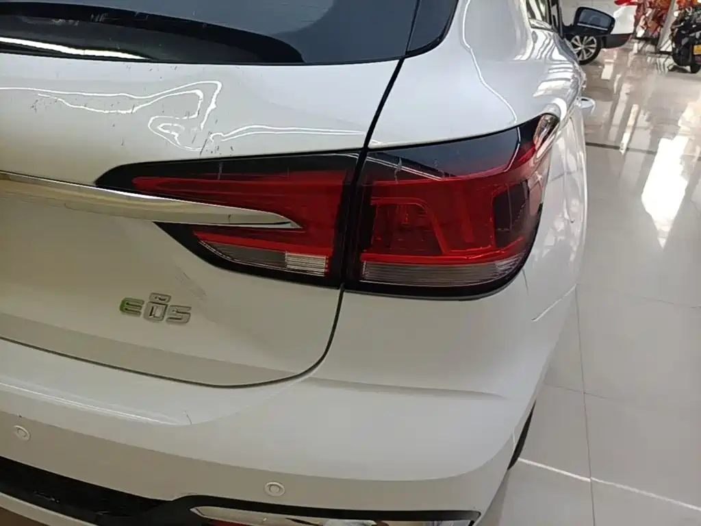 Roewe Ei5 — миниатюра 8
