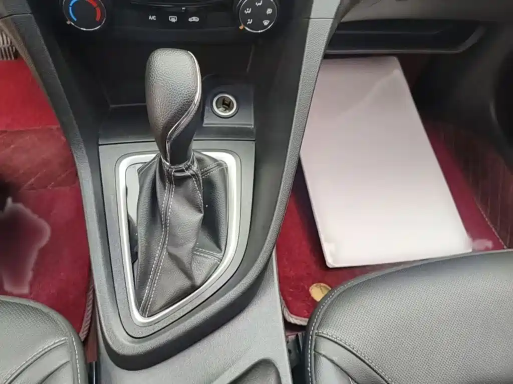 Buick Excelle — миниатюра 17