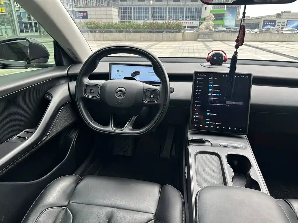 NIO ET5 — миниатюра 9