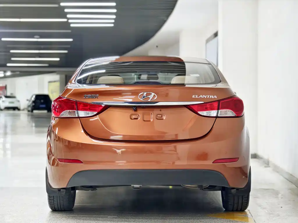 Hyundai Elantra Langdong — миниатюра 8