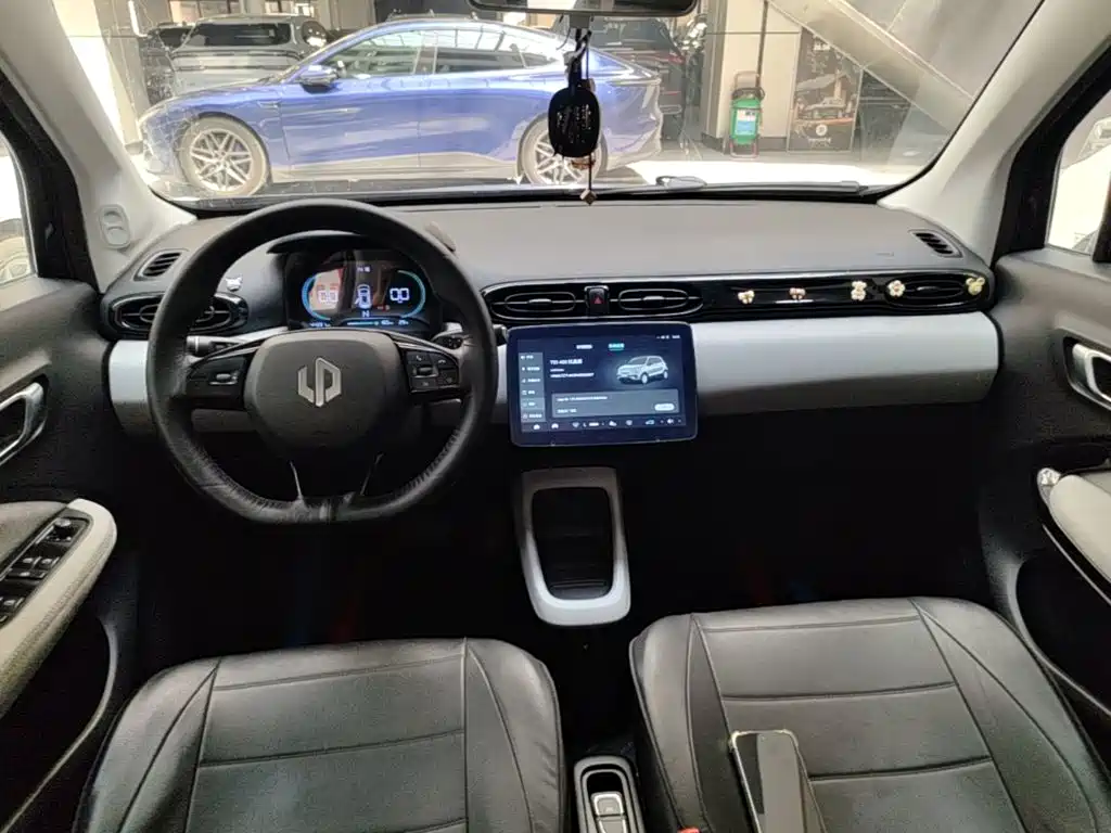 Leapmotor Leapmotor T03 — миниатюра 10