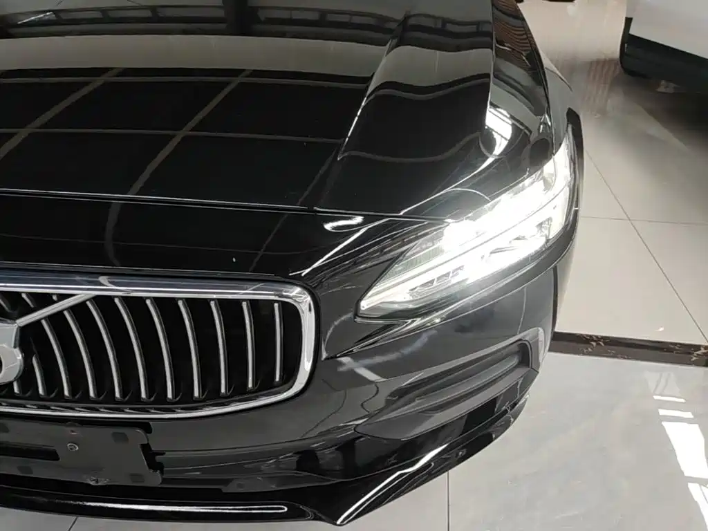Volvo S90 — миниатюра 24