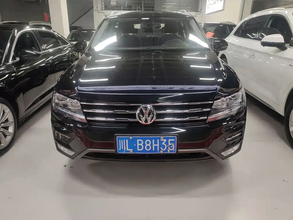 Volkswagen Tiguan L L 2019 330TSI AT Comfort VI
