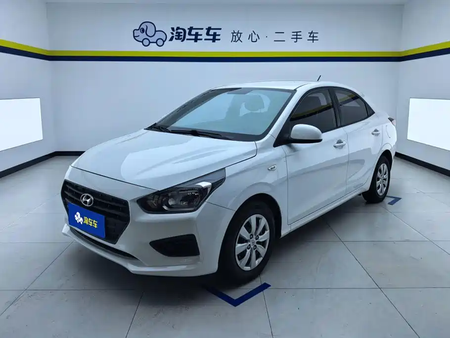 2019 Hyundai Verna - zdjęcie 1 z 16