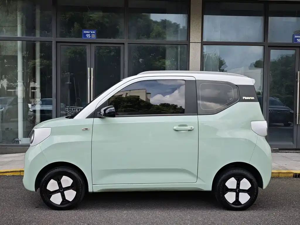 Wuling MINIEV — миниатюра 3