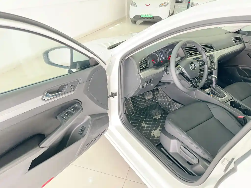 Volkswagen Lamando — миниатюра 9