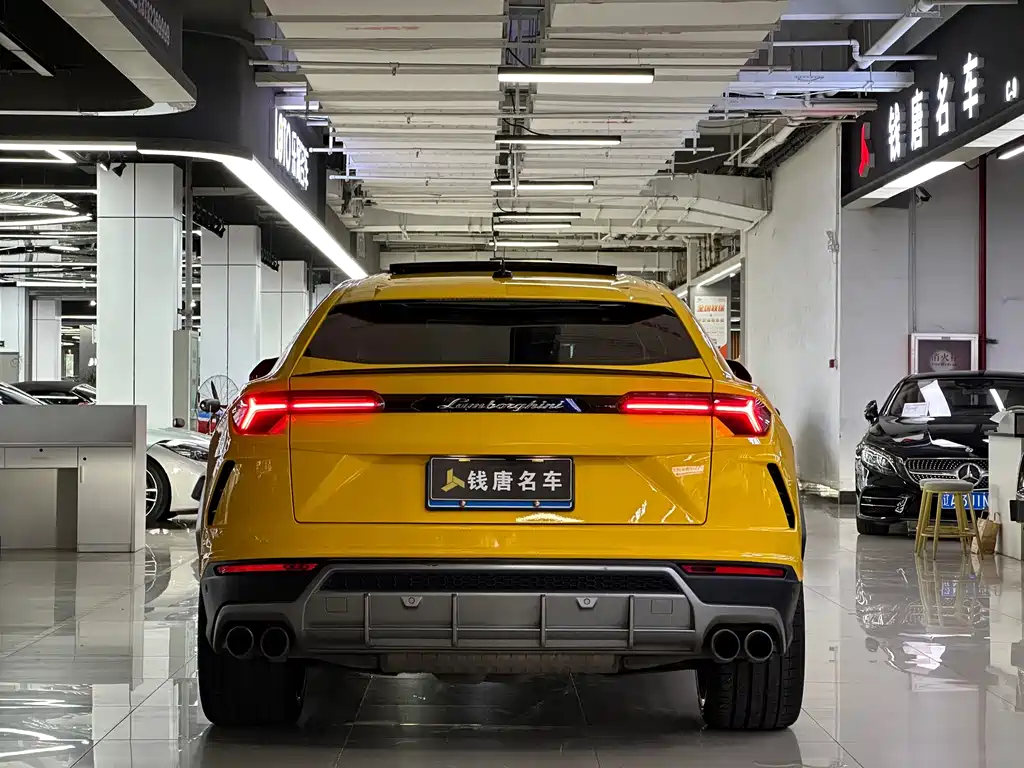 Lamborghini Urus — миниатюра 6