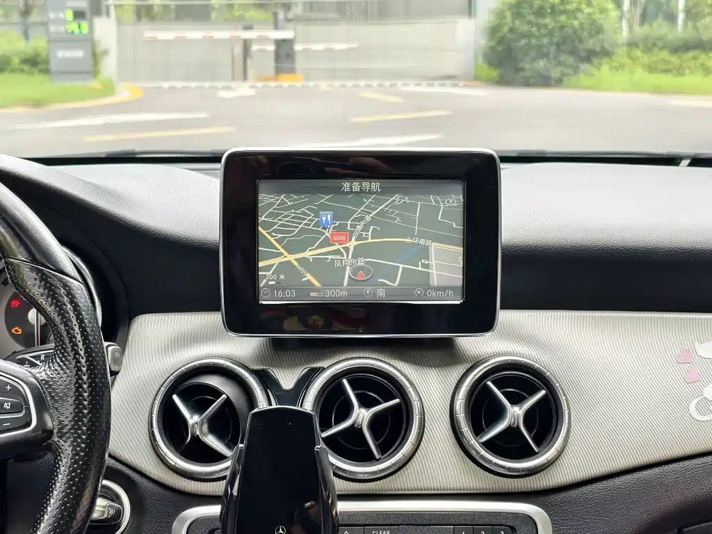 Mercedes-Benz CLA (Import) — миниатюра 12