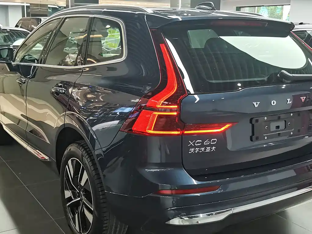 Volvo XC60 — миниатюра 6