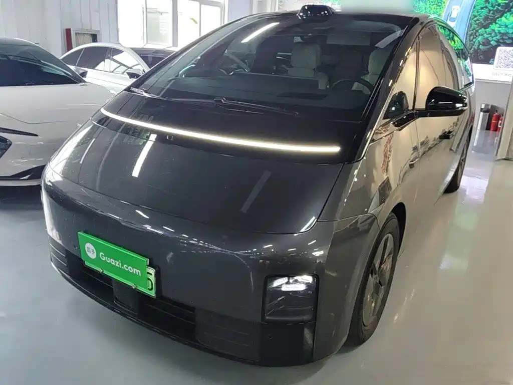Li Auto MEGA 2024 Ultra