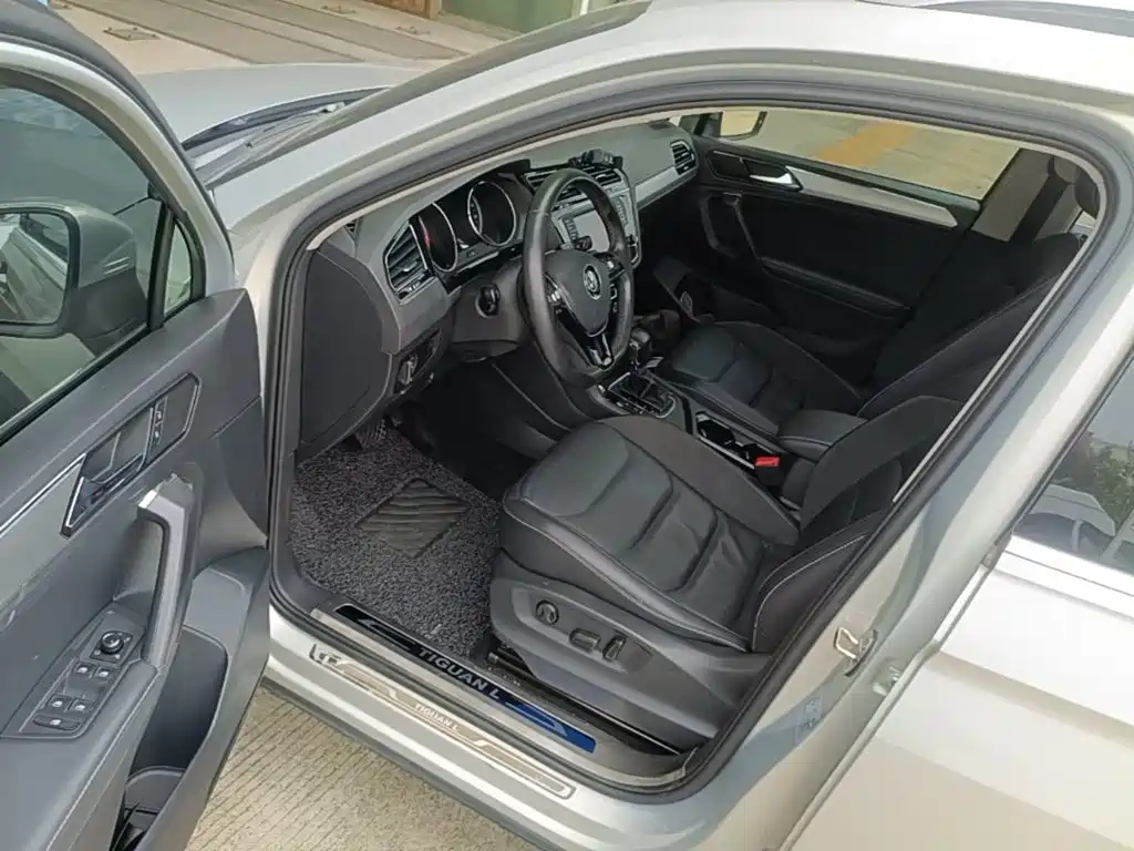 Volkswagen Tiguan L — миниатюра 16