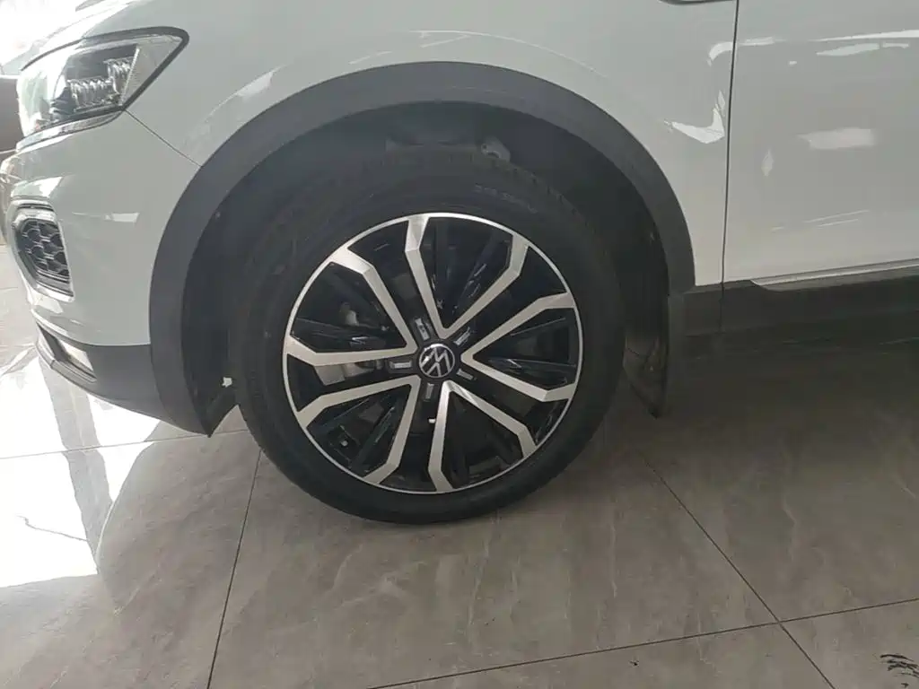 Volkswagen T-Roc — миниатюра 23
