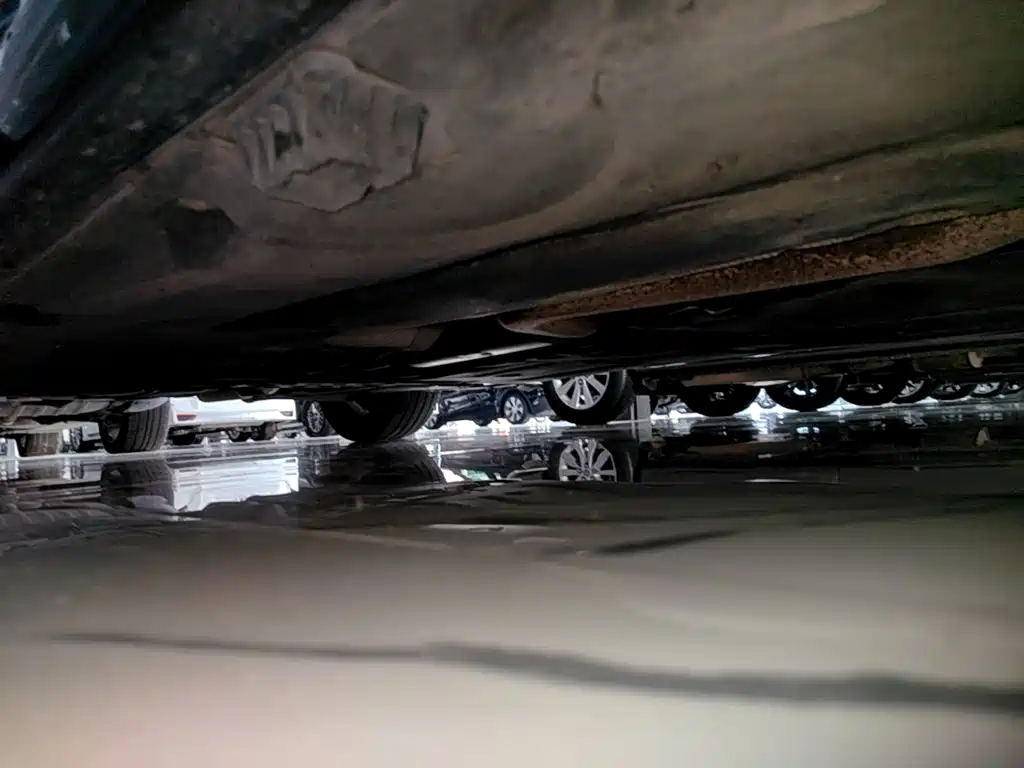 BMW 5 Series — миниатюра 21
