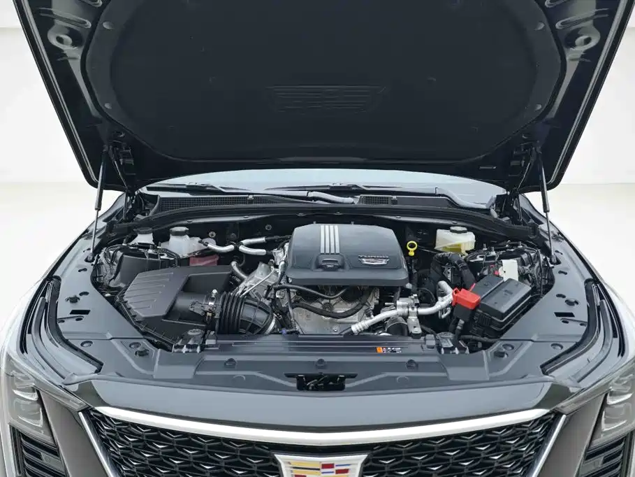 Cadillac CT5 — миниатюра 6