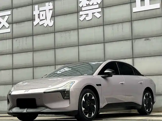 2025 Xpeng Mona M03