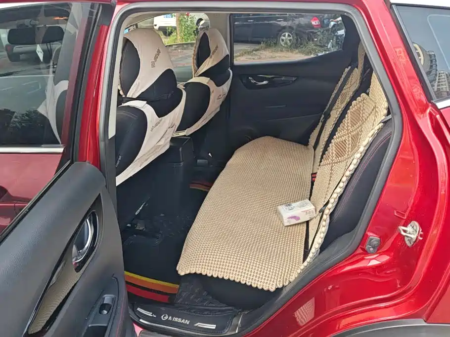 Nissan Qashqai — миниатюра 11