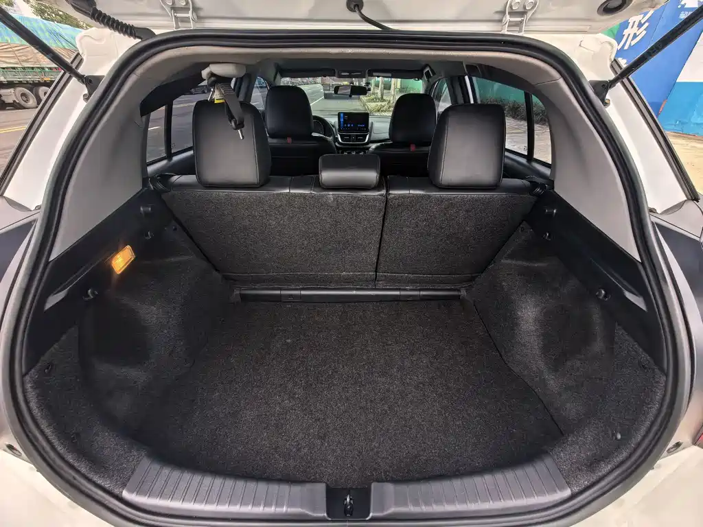 TOYOTA YARIS L ZHIXUAN