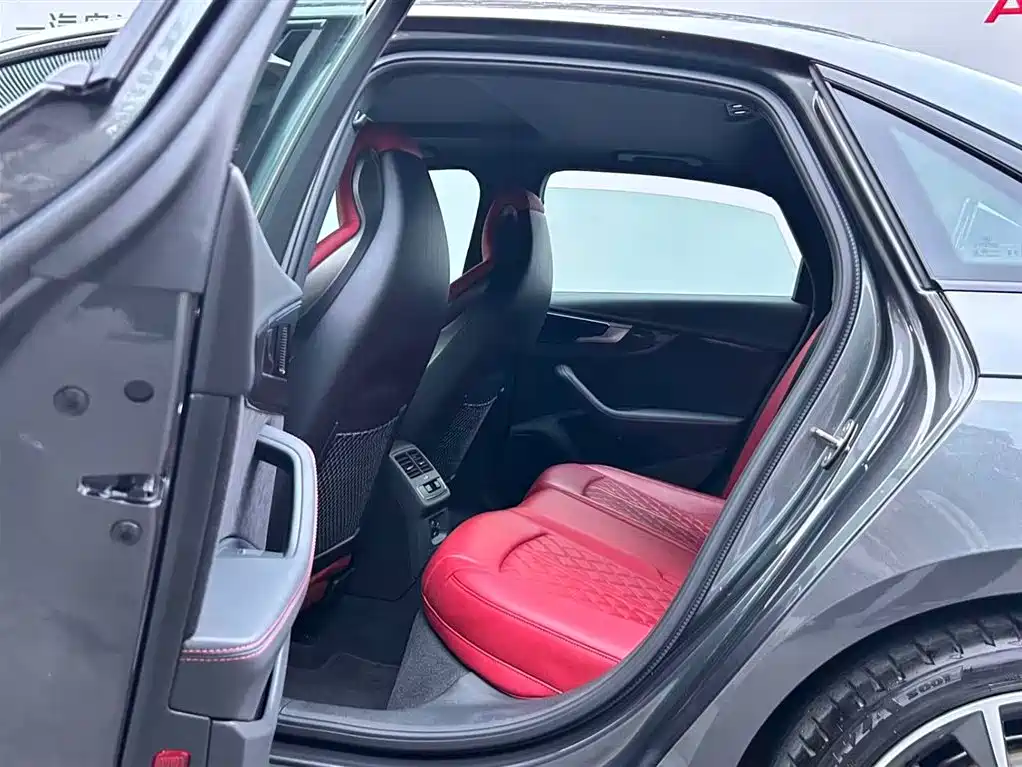 Audi S4 — миниатюра 14