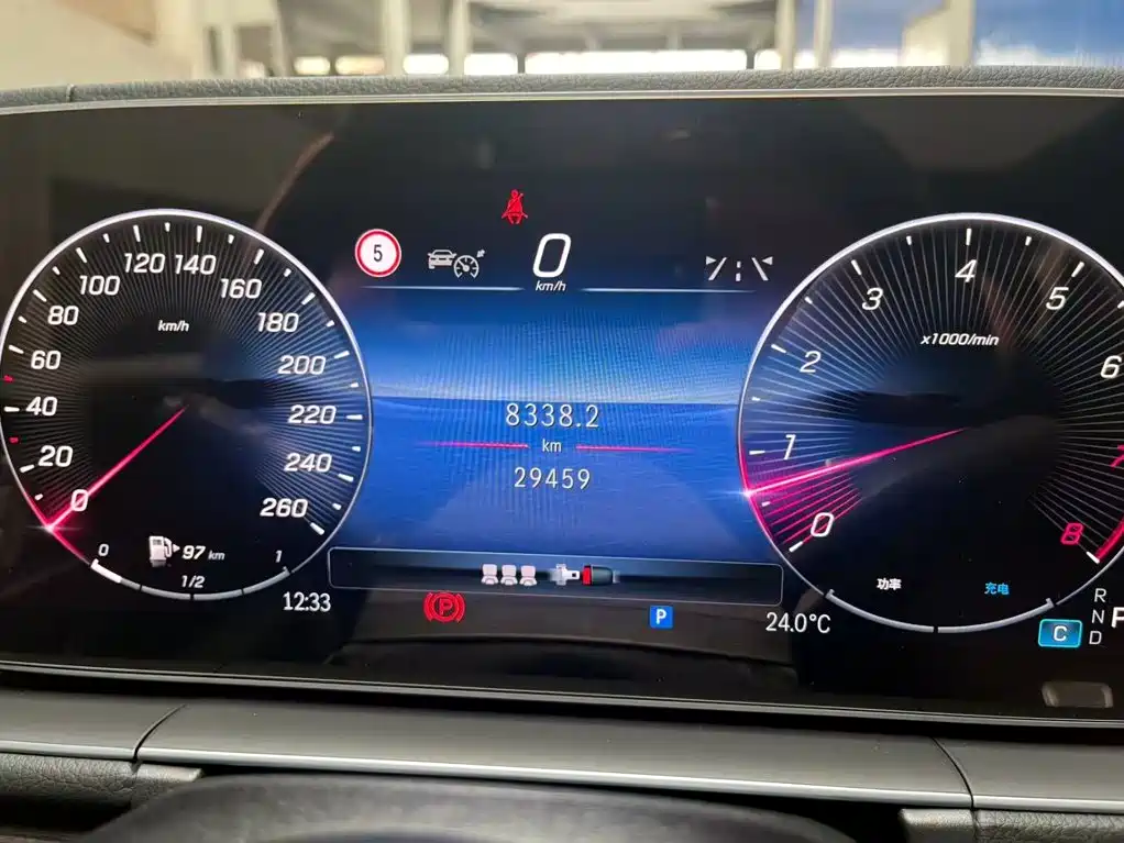 Mercedes-Benz GLE (Import) — миниатюра 14