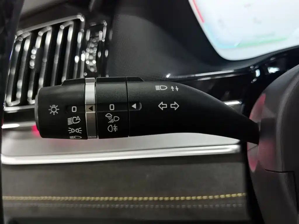 BYD Tang New Energy — миниатюра 21