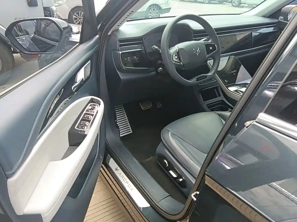 ARCFOX Alpha T — миниатюра 16