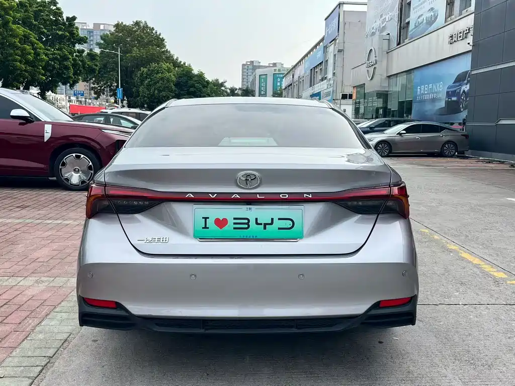 Toyota Avalon — миниатюра 7