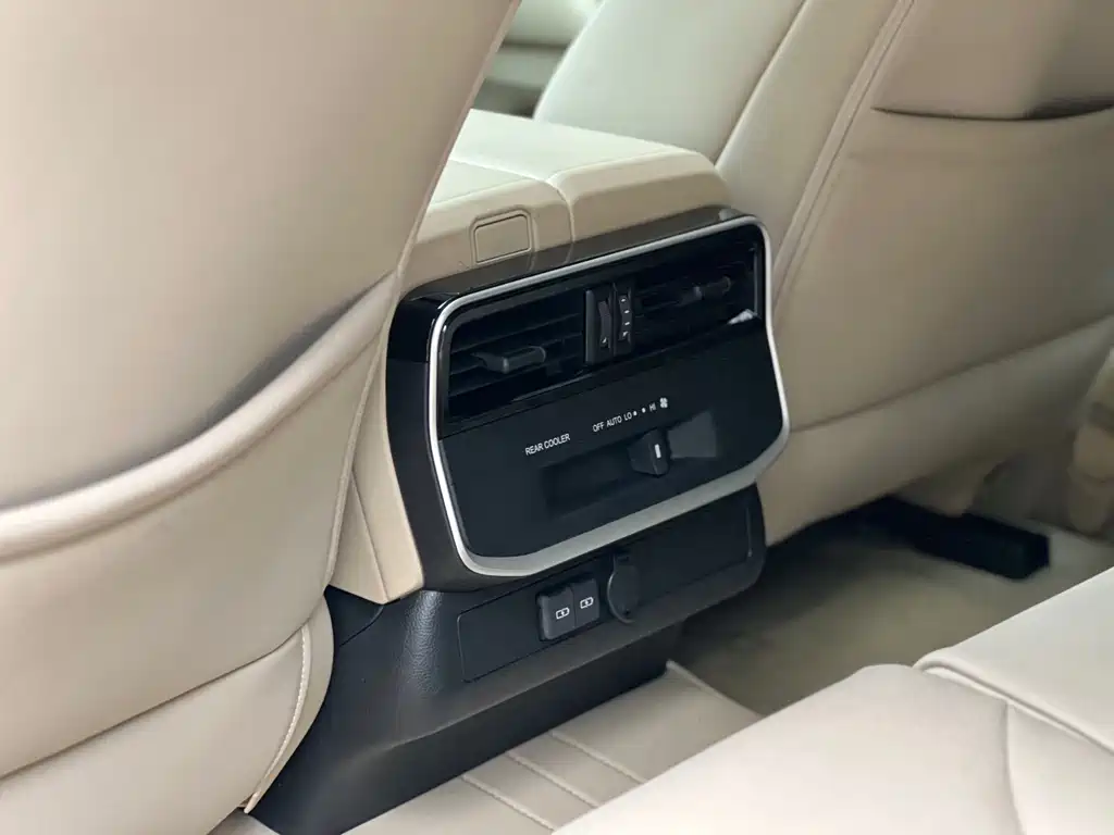Toyota Land Cruiser — миниатюра 14