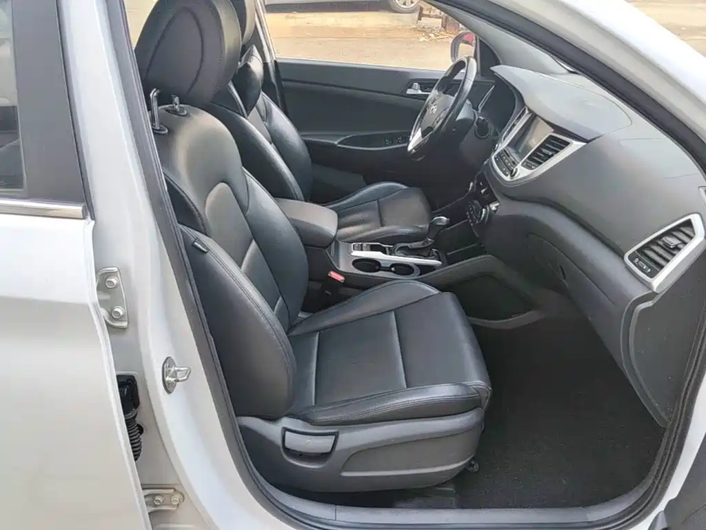 Hyundai Tucson — миниатюра 25