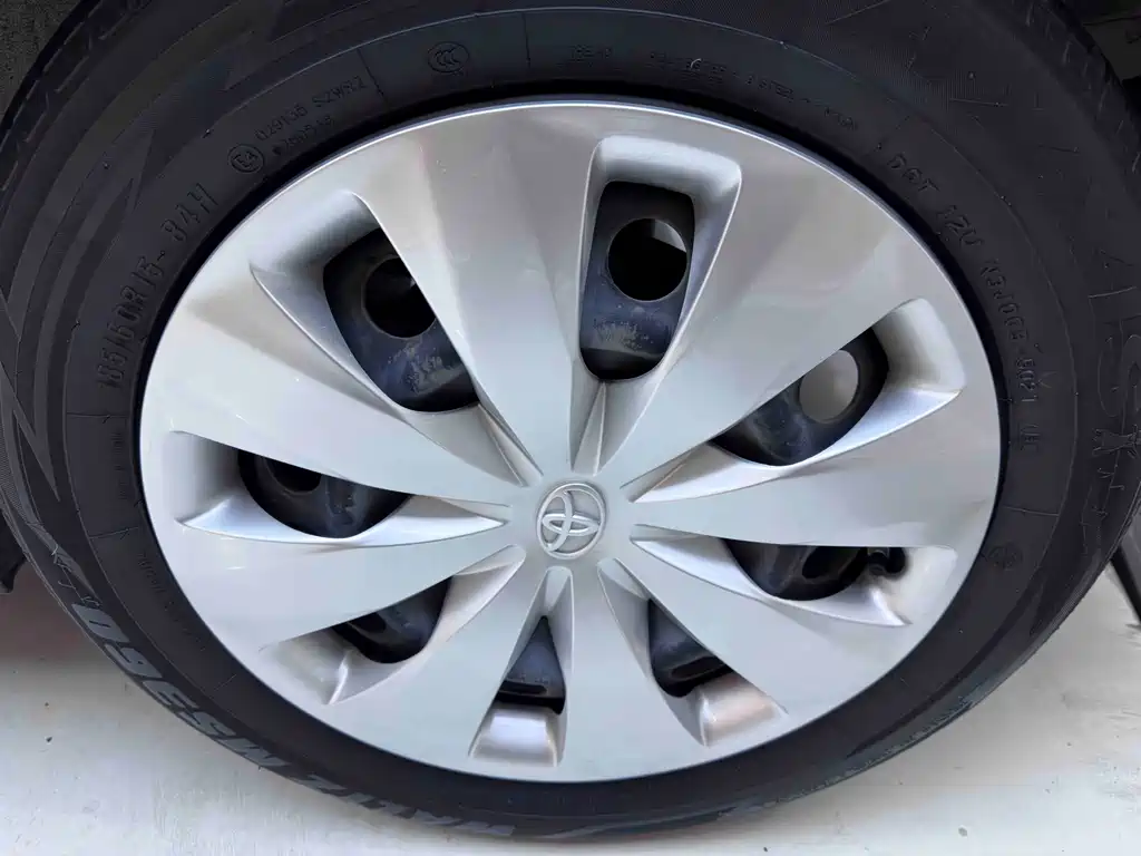 Toyota Yaris L — миниатюра 20