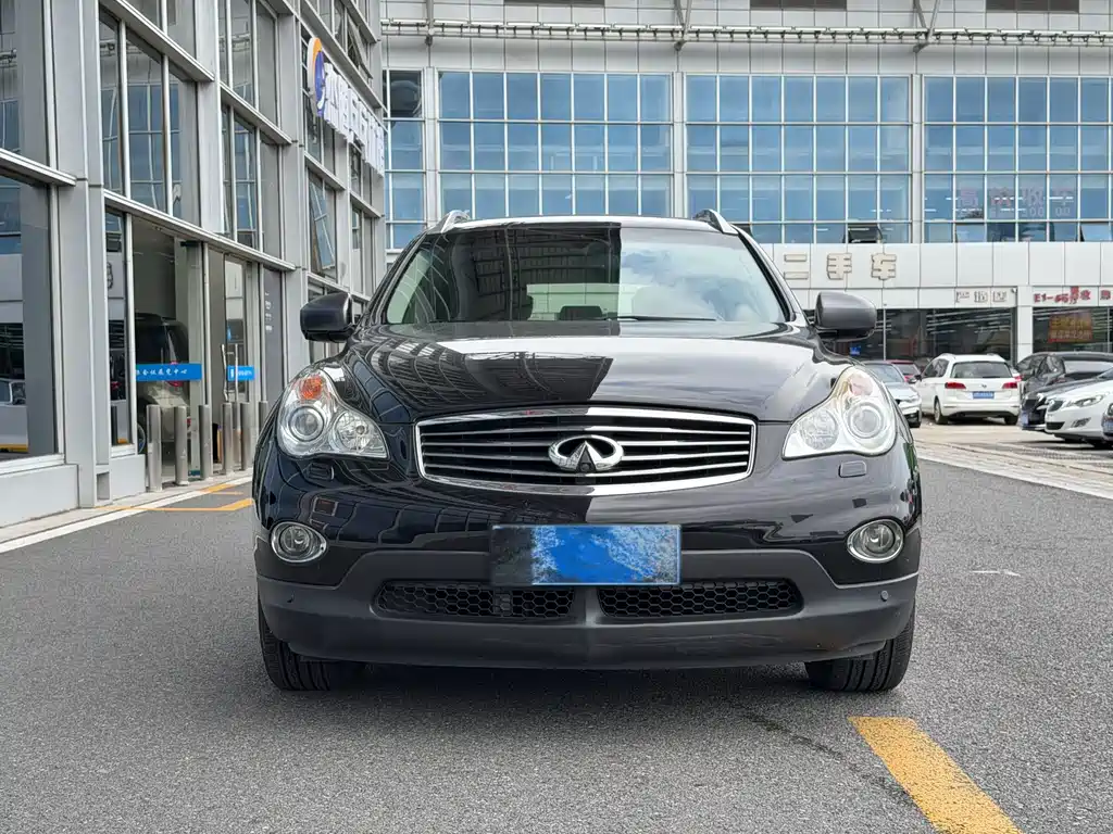 Infiniti QX50 (Import) — миниатюра 2