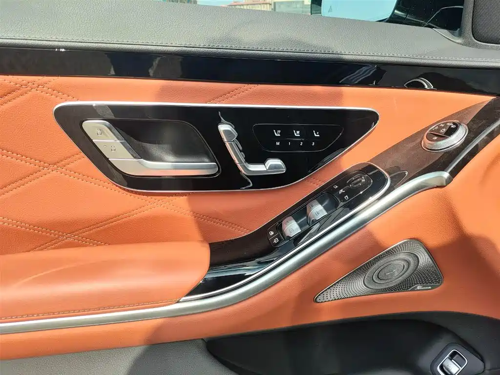 Mercedes-Benz S-Class — миниатюра 5
