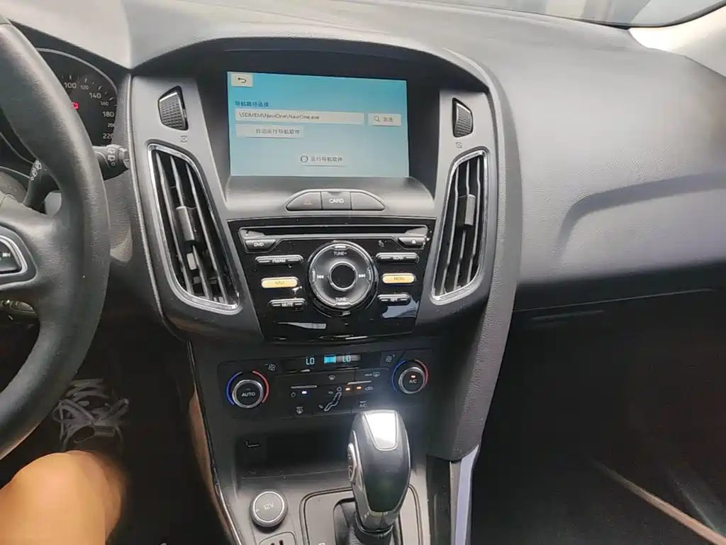 Ford Focus — миниатюра 13