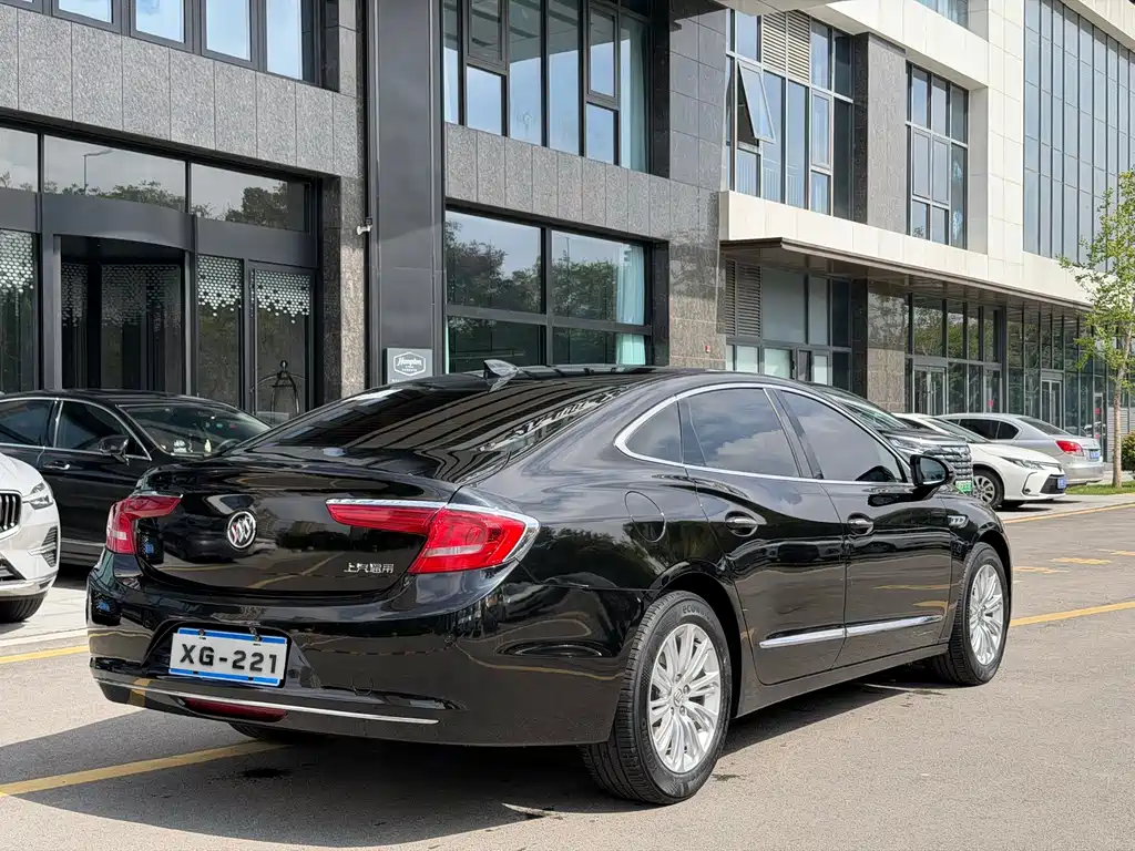 Buick LaCrosse — миниатюра 8