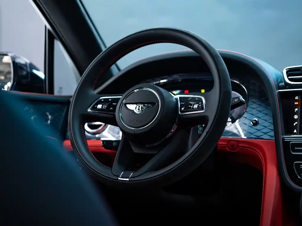 Bentley Bentayga — миниатюра 19