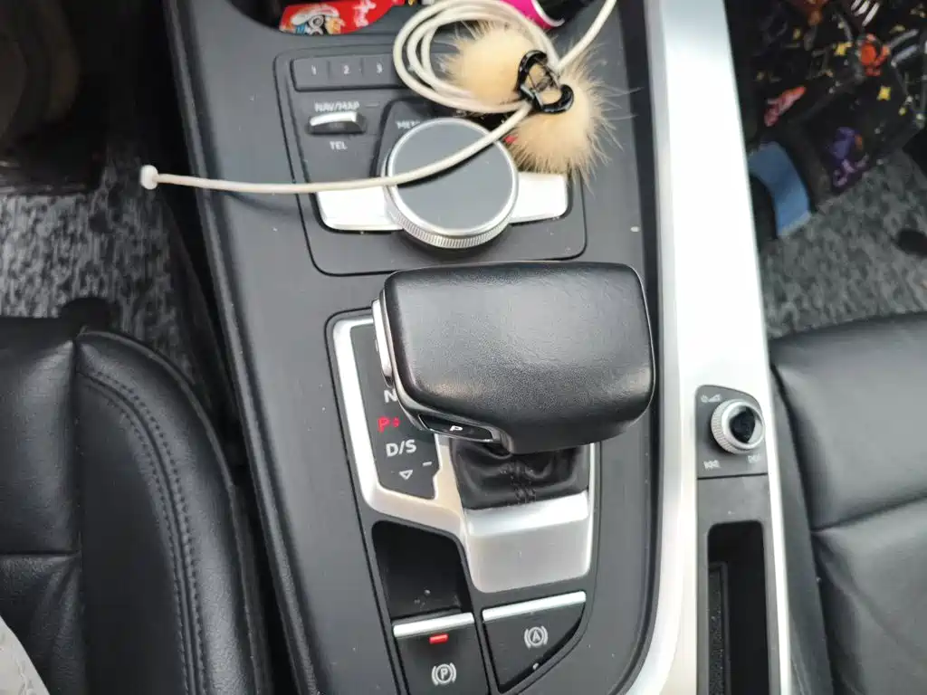 Audi A4L — миниатюра 11