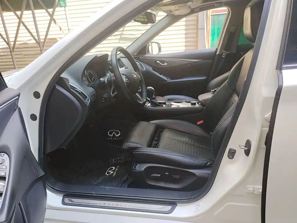 Infiniti Q50L — миниатюра 15
