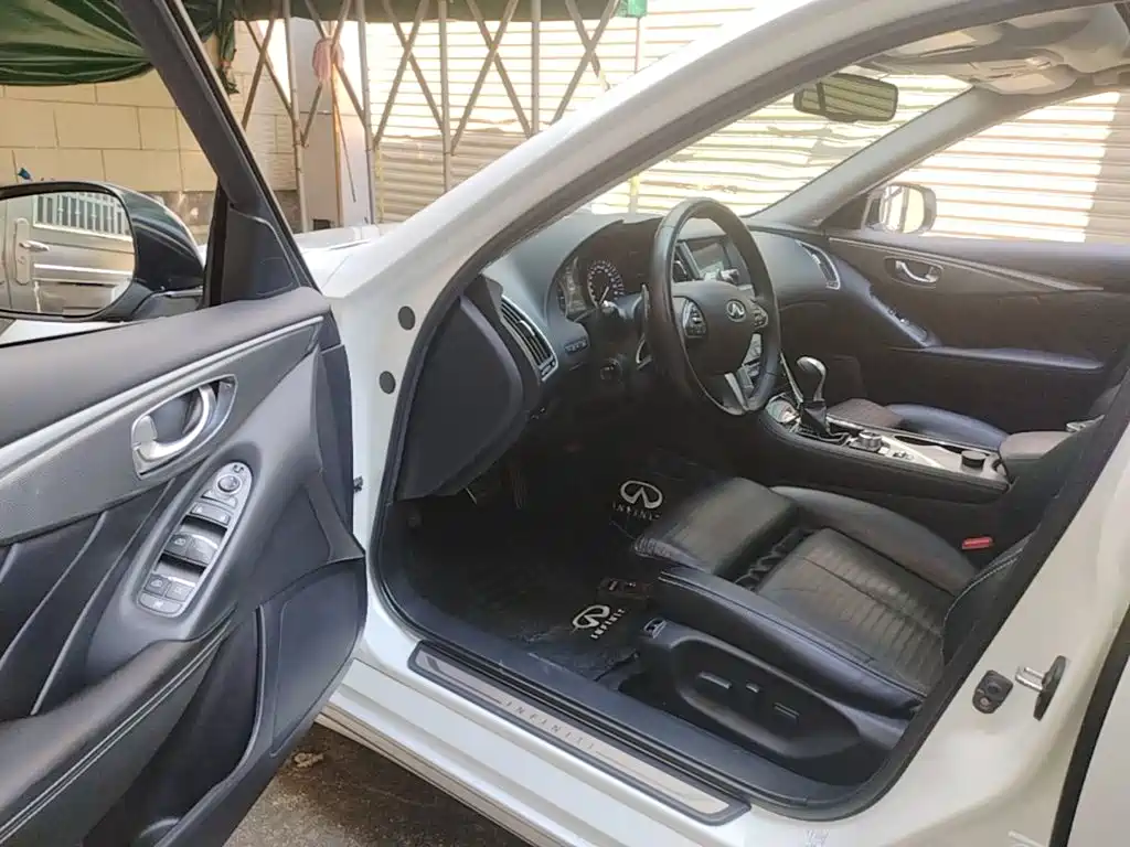 Infiniti Q50L — миниатюра 16
