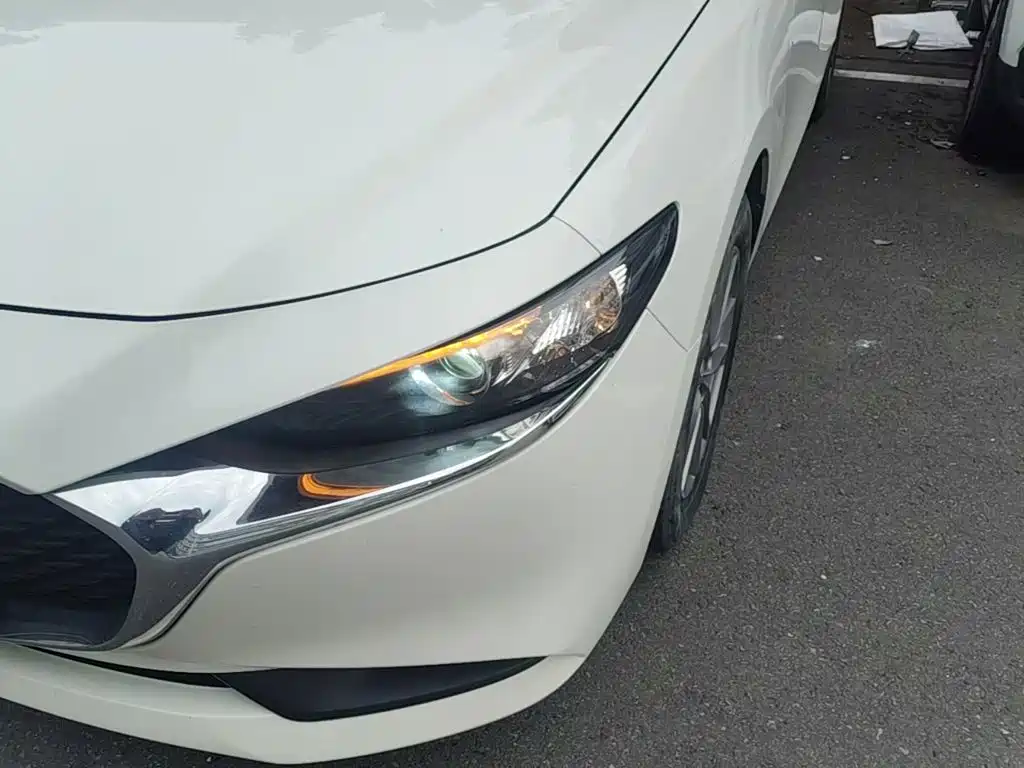 Mazda 3 Axela — миниатюра 24