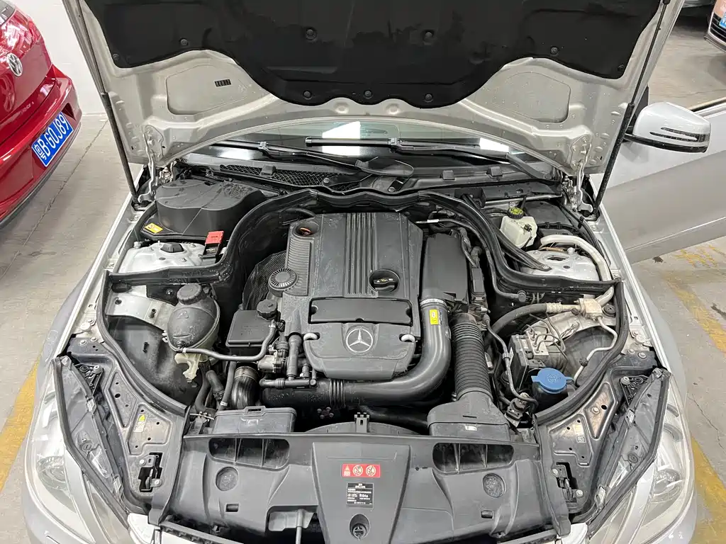 Mercedes-Benz E-Class (Import) — миниатюра 11