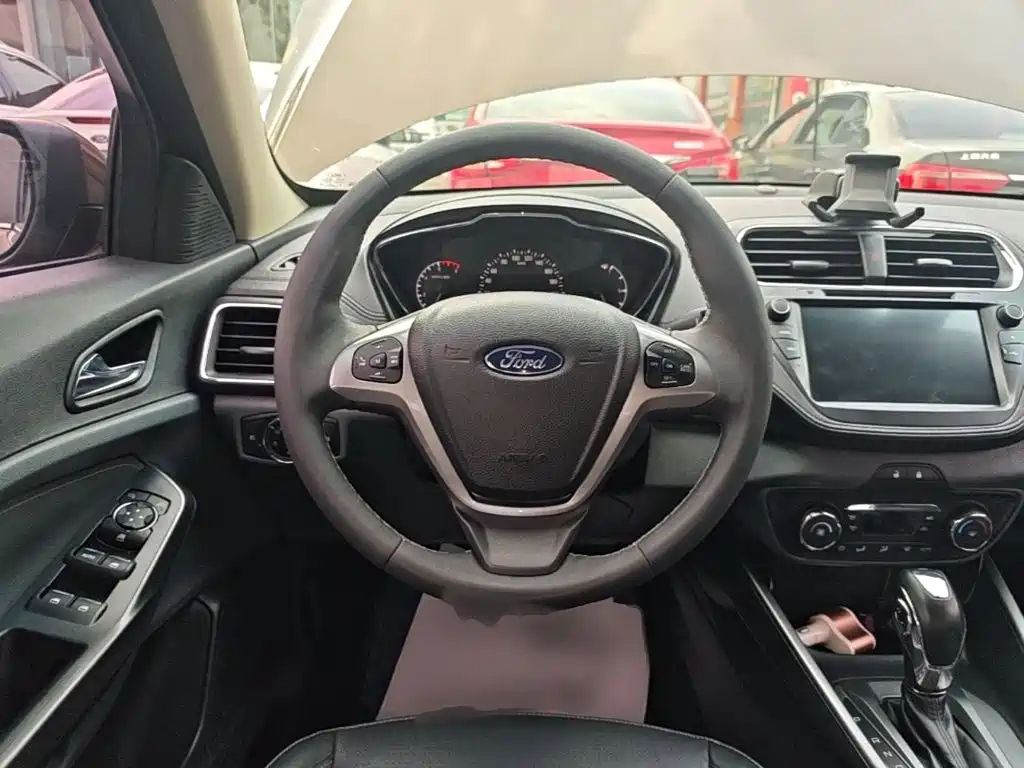 Ford Escort — миниатюра 11