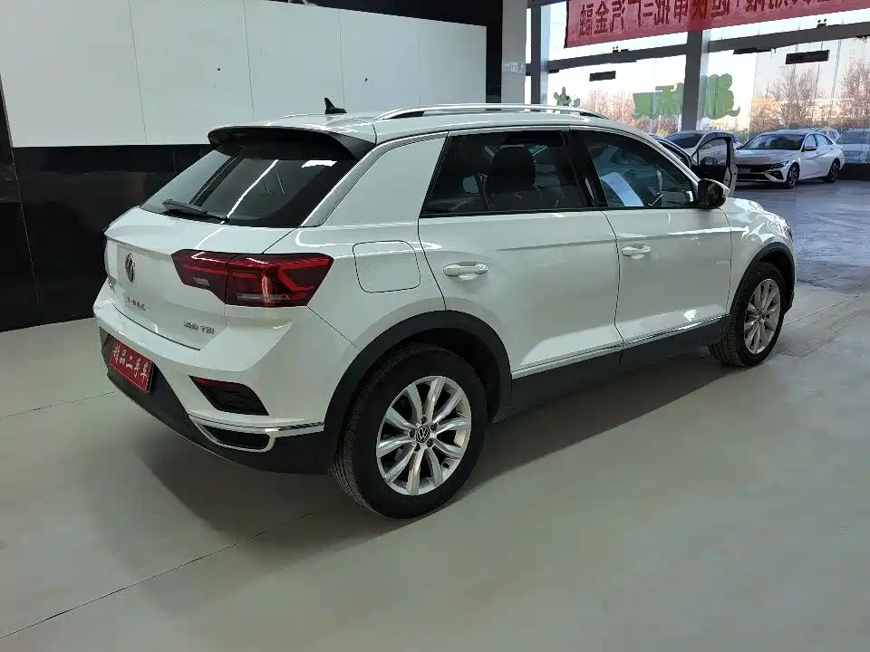 VOLKSWAGEN T ROC EXPLORING SONGS