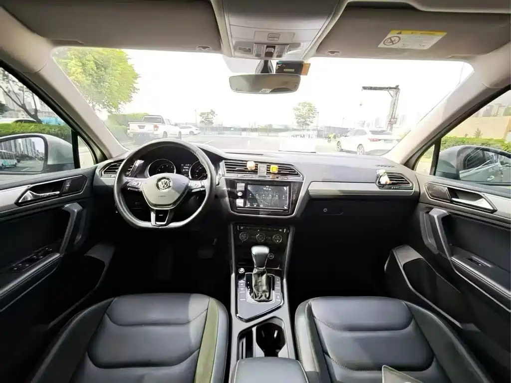Volkswagen Tiguan L — миниатюра 7